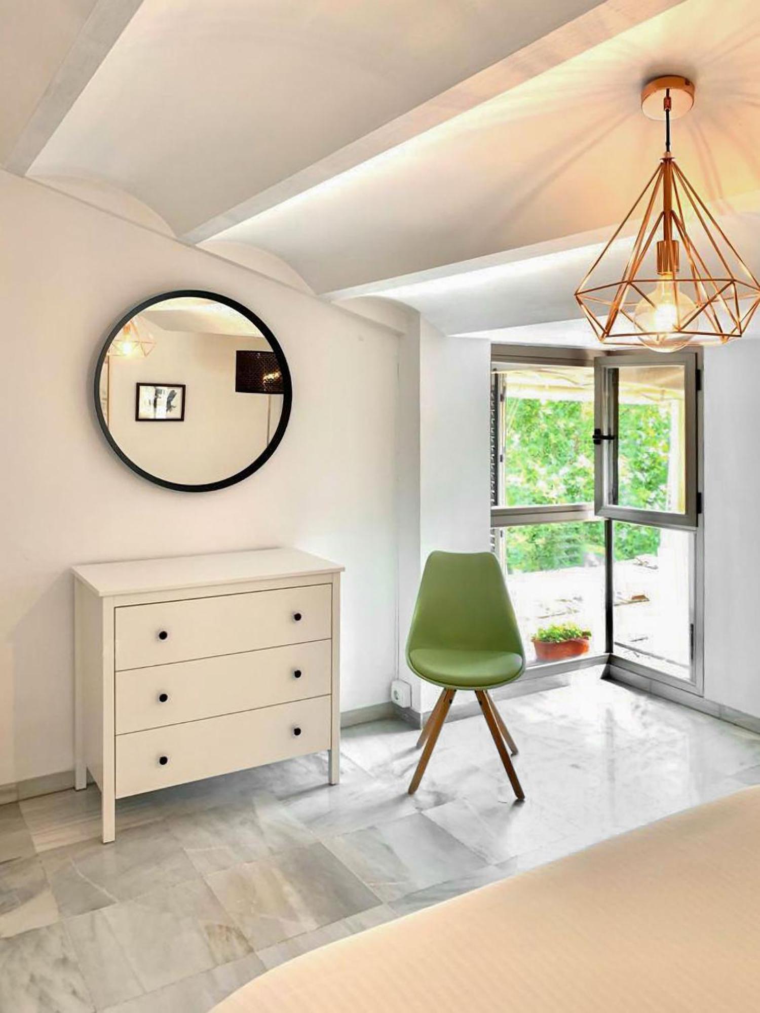 Appartamento Charming 2 Bedroom Boutique Triplex With Private Terrace At Center By Ocityzen Siviglia